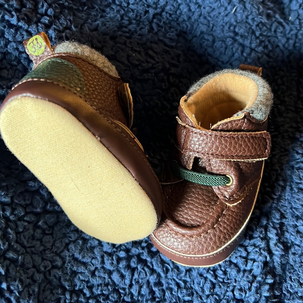 Baby shoes